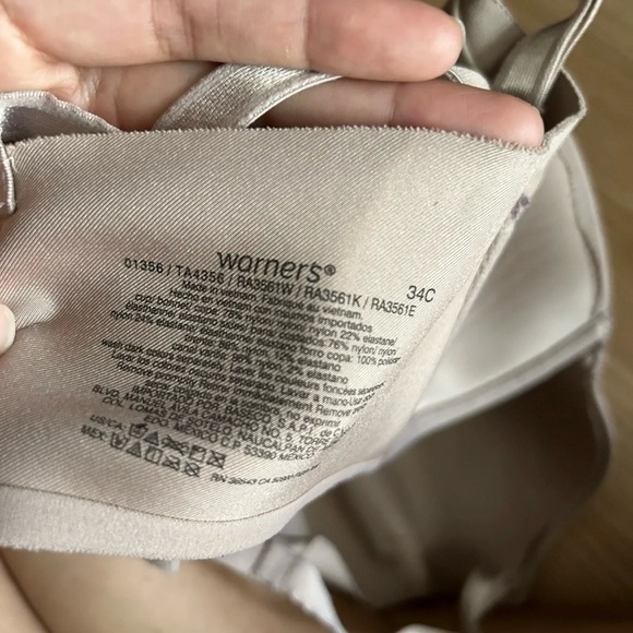 Warner’s Nude Wired Bra 34C - Picture 3 of 10